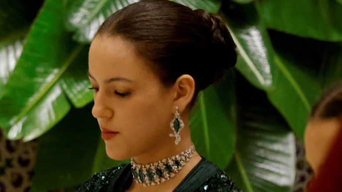 La Principessa Lalla Khadija del Marocco fa la sua prima apparizione per Macron dopo cinque anni: sublime