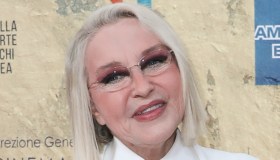 Anticipazioni Verissimo del 24 novembre, torna Eleonora Giorgi col figlio Andrea