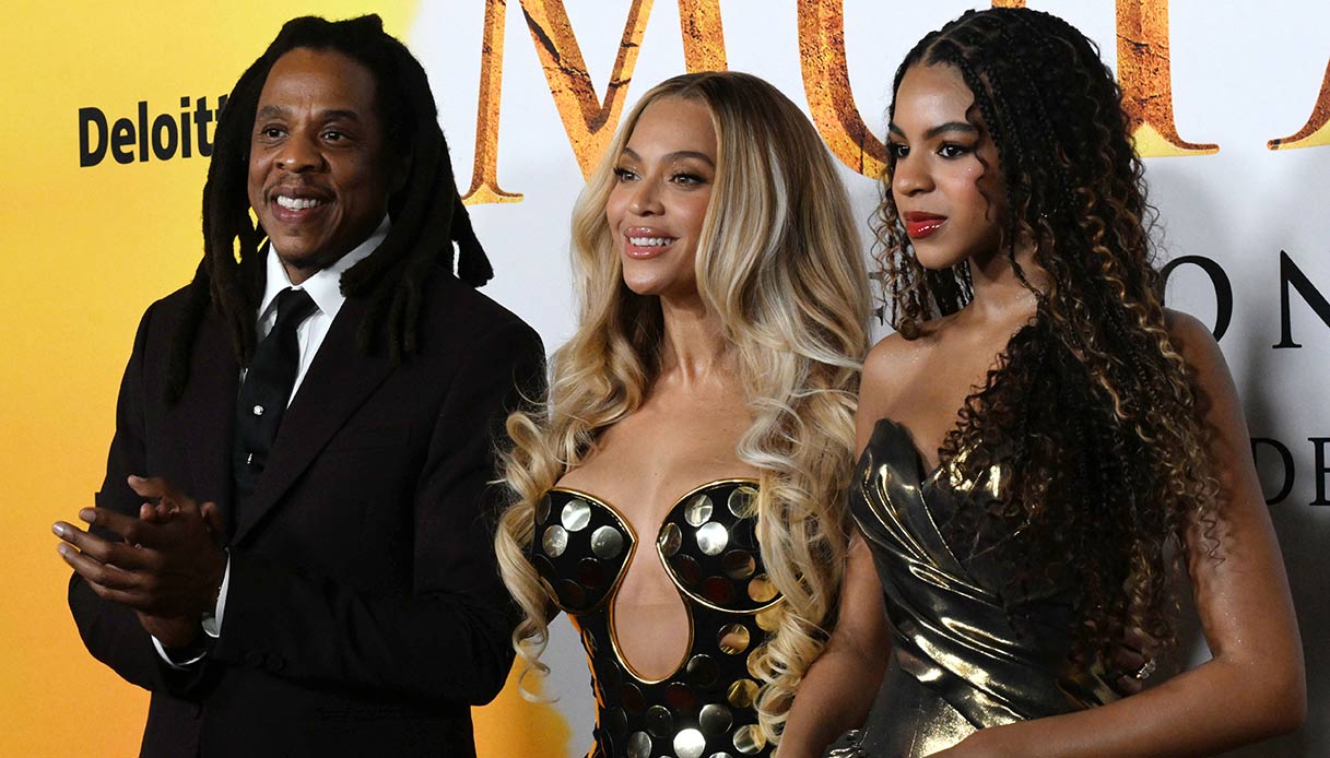 Jay Z con Beyoncé e Blue Ivy alla premiere di "Mufasa: Il Re Leone" a Los Angeles