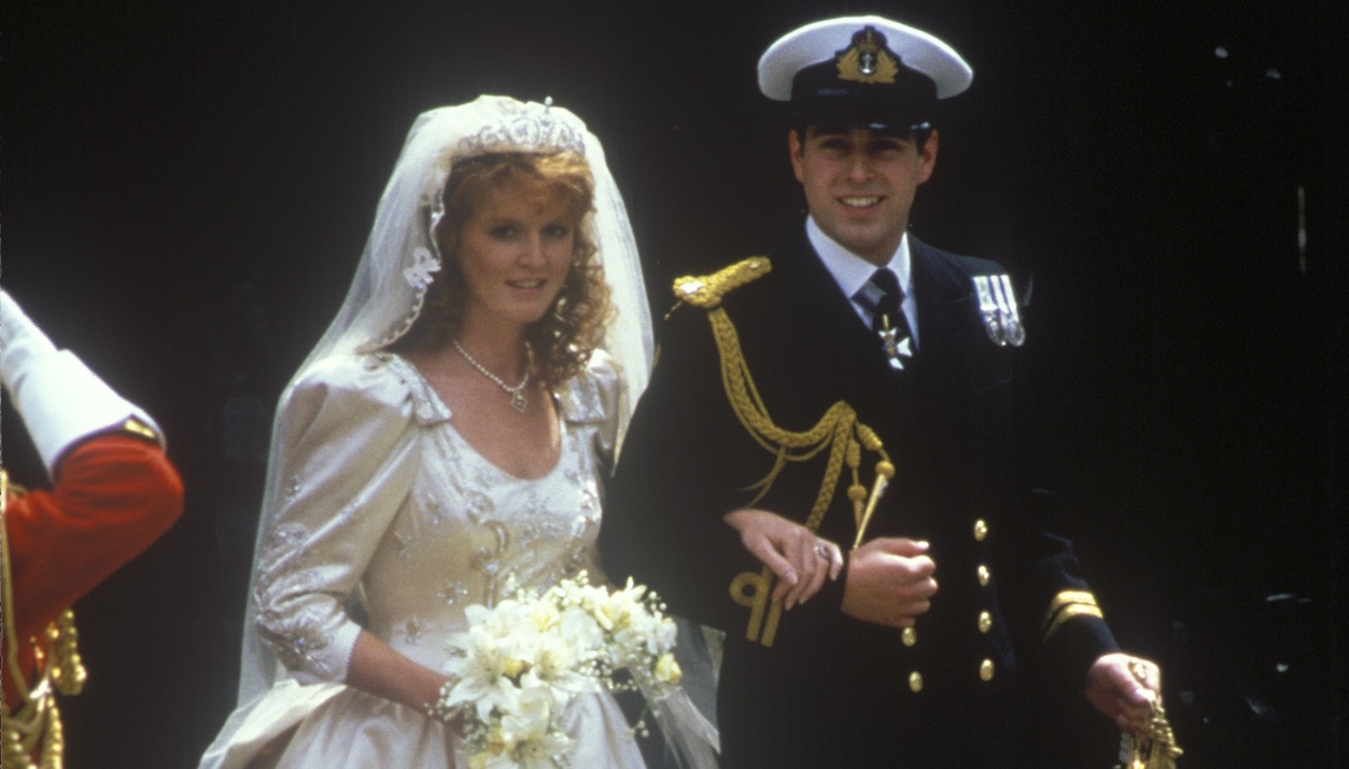 Sarah Ferguson e il Principe Andrea durante il giorno del loro matrimonio