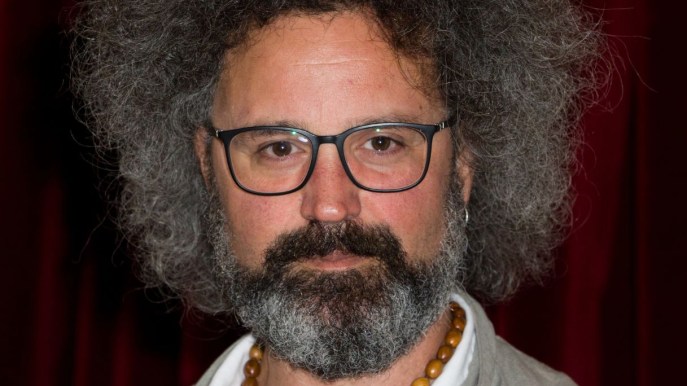 Cristicchi: “A Sanremo 2025 canto la mia vita, mi sentirò nudo. Amara è straordinaria”