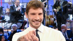 Ascolti tv del 21 gennaio, Black out 2 vince, Zorro precipita. De Martino vola
