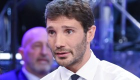 Affari tuoi, spunta l’altro “gemello” famoso di Stefano De Martino
