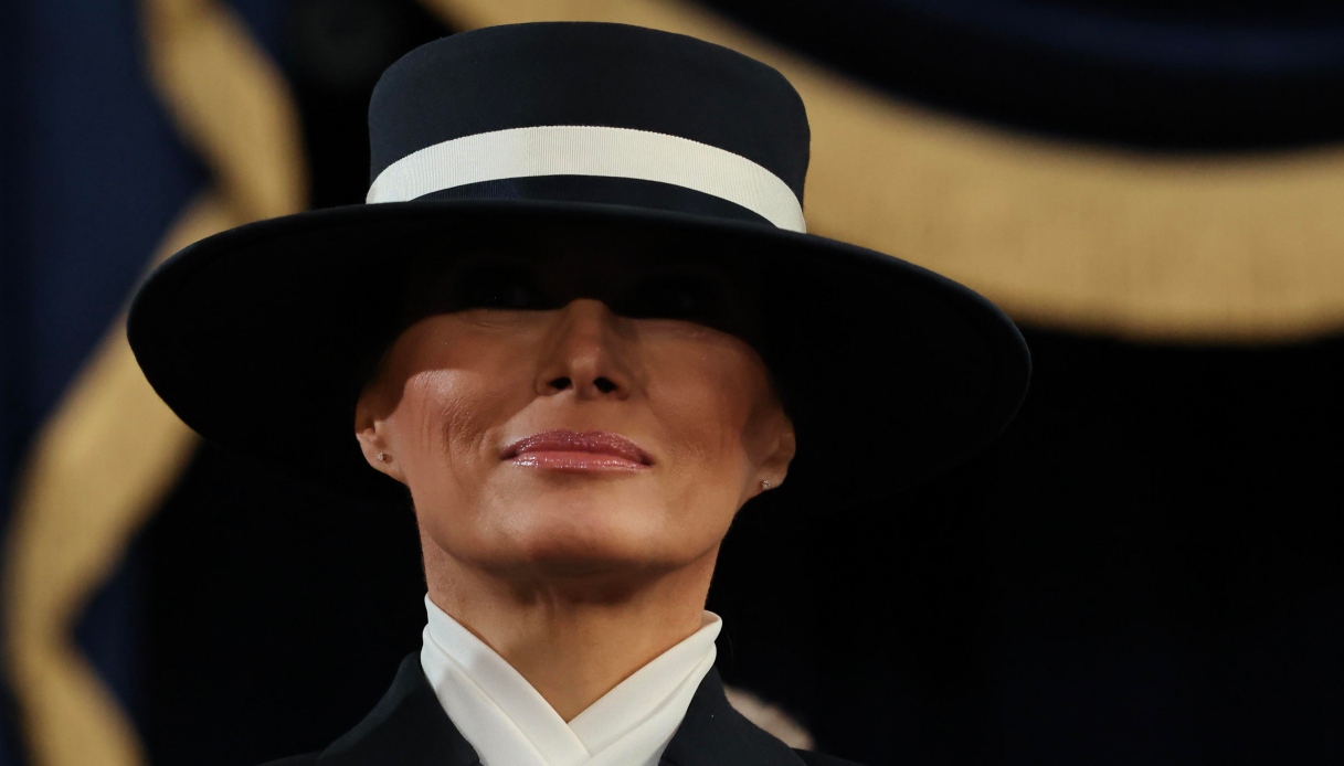 Melania Trump indossa il cappello firmato Eric Javits