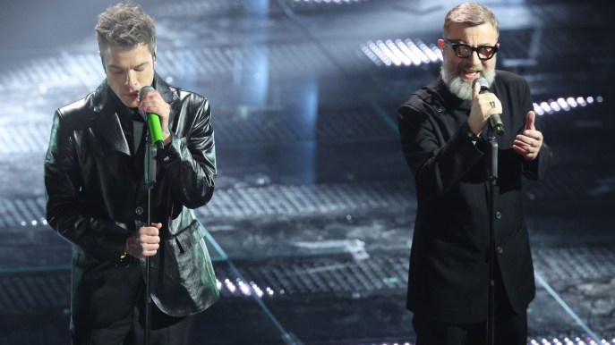 Fedez si commuove sulle note di Bella stronza a Sanremo 2025: “Ti ho dato tutte le ragioni”