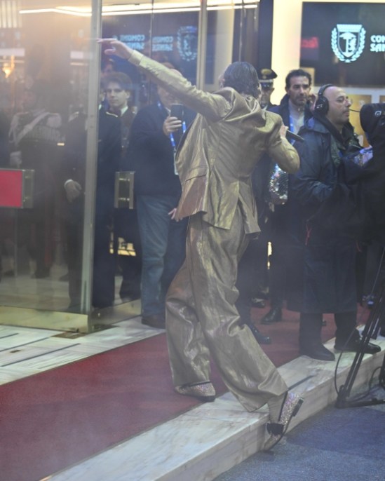 Jovanotti, l'inciampo a Sanremo 2025