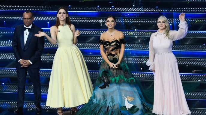 Le pagelle di Sanremo 2025, terza serata: il Teatro Patologico (10), il ruolo delle co-conduttrici (3)