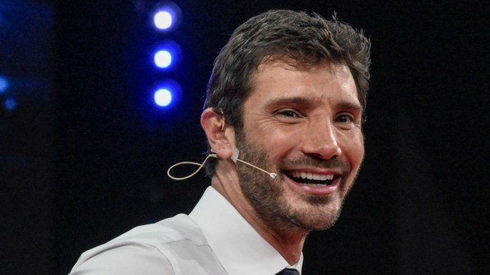 Stasera tutto è possibile, pagelle seconda puntata: De Martino verso Sanremo (7), Carmen convince (8)