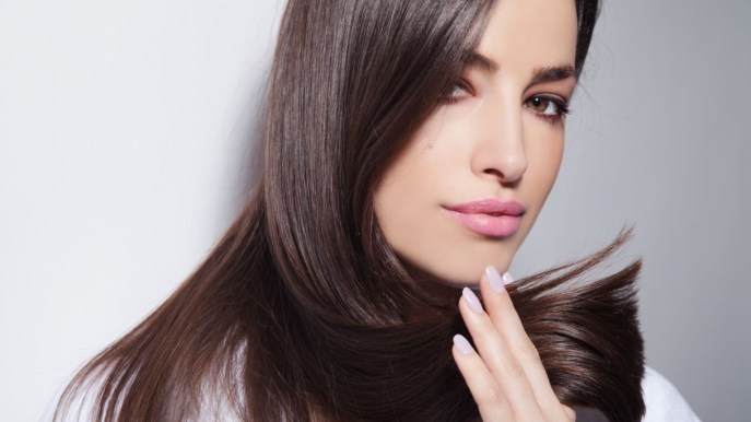 Questa maschera per capelli rovinati agisce in soli 4 minuti e ora ti costa quasi la metà