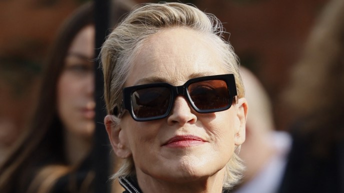 Sharon Stone magnifica a 66 anni alla Milano Fashion Week