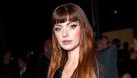 Annalisa per la prima volta alla Paris Fashion Week, look spettacolare da Balmain