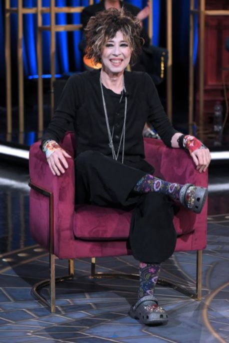 Veronica Pivetti look