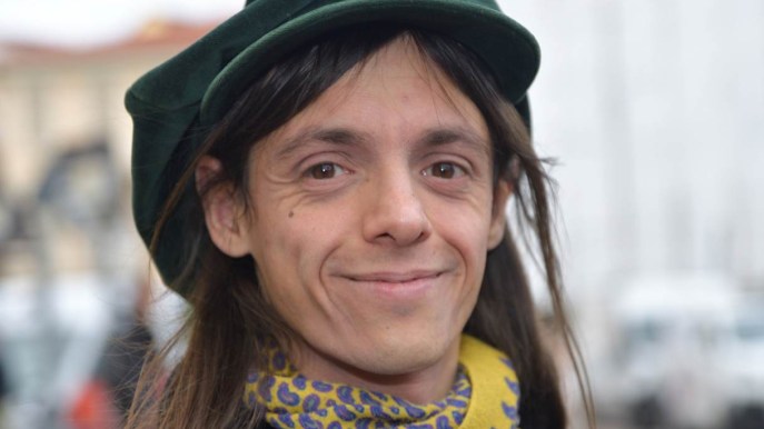 Lucio Corsi e l’amore: “Se sono fidanzato? Voglio essere libero”