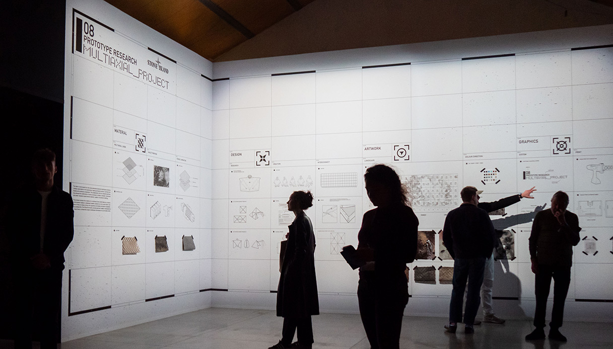 Un momento all’interno di una delle mostre immersive della Tortona Design Week 2024: progettualità, ricerca e sperimentazione digitale si incontrano