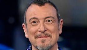 Serale Amici, le pagelle del 29 marzo: Amadeus si scioglie (8), Emanuel Lo statuario (9)