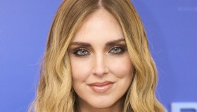 Chiara Ferragni festeggia la figlia Vittoria in un hotel di lusso, il look seducente