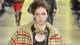 Sunday Rose, modella alla PFW (con benedizione di mamma Nicole Kidman)