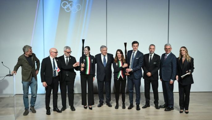 Cerimonia disvelamento torce protagonisti