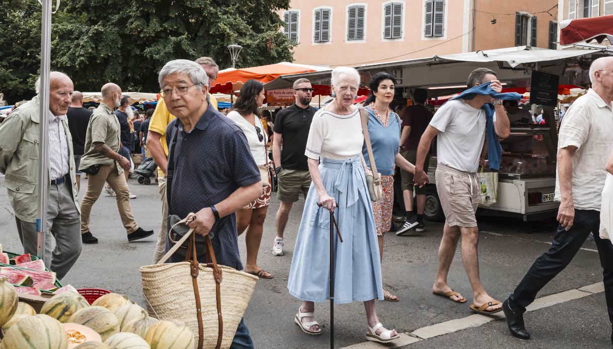 La Regina Margherita al mercato di Cahors a luglio 2024
