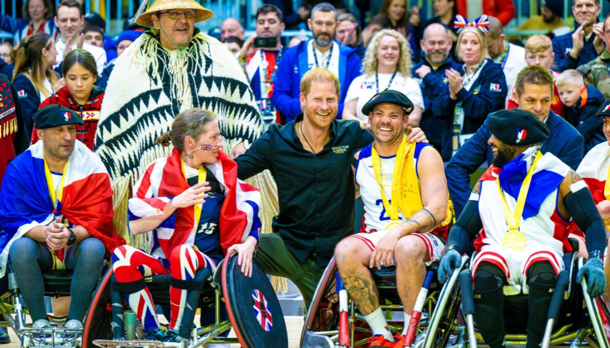 Il principe Harry assiste alla finale di Wheelchair Basketball durante gli Invictus Games