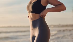 Con 70mila recensioni questo leggings snellente ha conquistato Amazon. E ora è in sconto