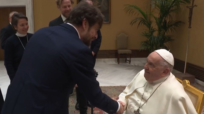 Le Iene, l’ultima intervista a Papa Francesco prima di ammalarsi