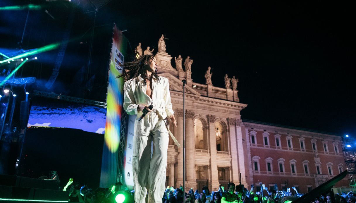 Ghali sul palco del Concerto del Primo Maggio