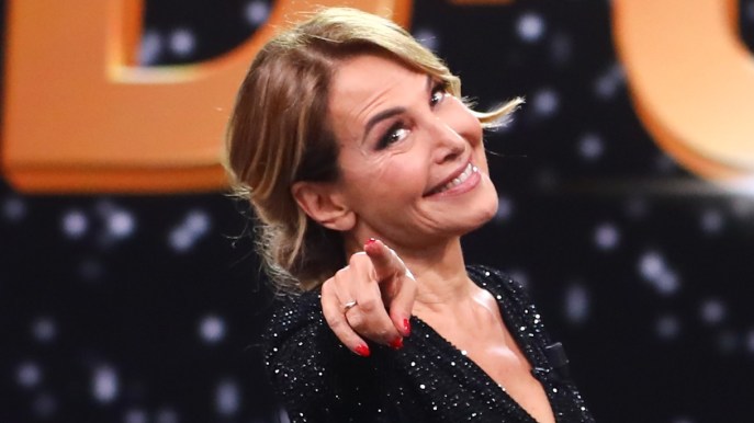 Barbara D’Urso verso la Rai, serve un’esperta del pop: spunta il blocco Berlusconi
