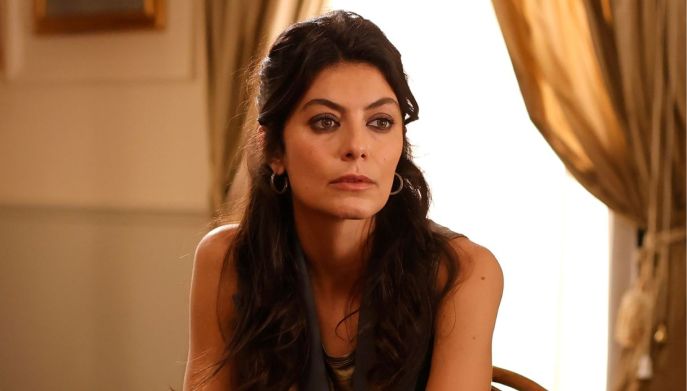 Alessandra Mastronardi in Doppio gioco, trama, cast, dove e quando vedere la nuova serie