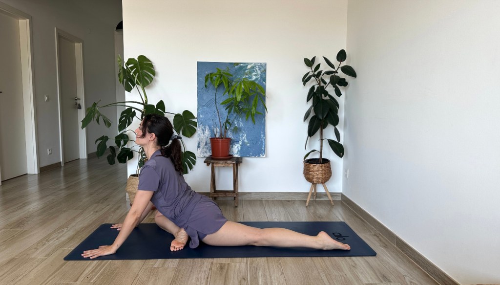 posizione yoga piccione
