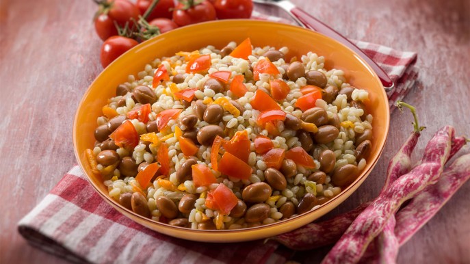 Dieta della donna in mezza età con fibre e carboidrati “giusti”, per invecchiare bene
