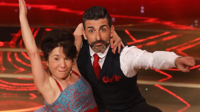 Sognando… Ballando con le stelle, le pagelle della prima puntata: la rivincita di Pellegrini (8), la caduta di Nathalie Guetta (5)