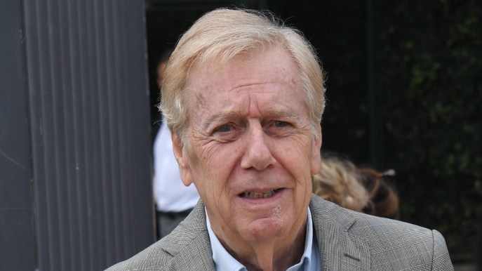 Claudio Lippi pronto a tornare in Tv e si racconta: dal litigio con Fiorello ai 4 bypass