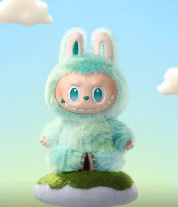 Labubu charms mania: tutto sul trend moda più divertente e colorato del momento