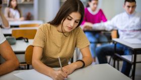 Maturità 2025, le tracce della prima prova ci raccontano chi siamo (e chi vogliamo diventare)