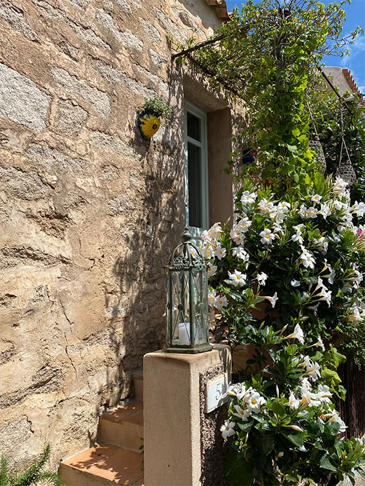 Un autentico ingresso da seconda casa al mare