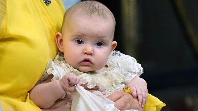 Sofia di Svezia in giallo per il battesimo della Principessina Ines