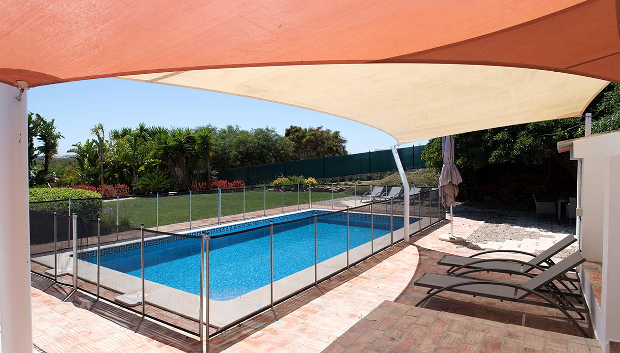 vela ombreggiante piscina patio